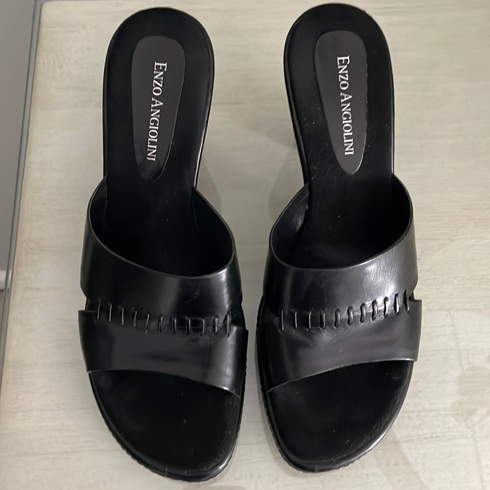 Black Wedge Leather Sandals Size 6 1/2 Enzo Angiolini